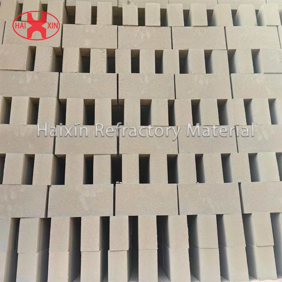 High Strength and High Alumina Insulating Refractory Bricks